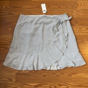 Abercrombie & Fitch Blue and White Stripe Ruffle Wrap Mini Skirt Size Large